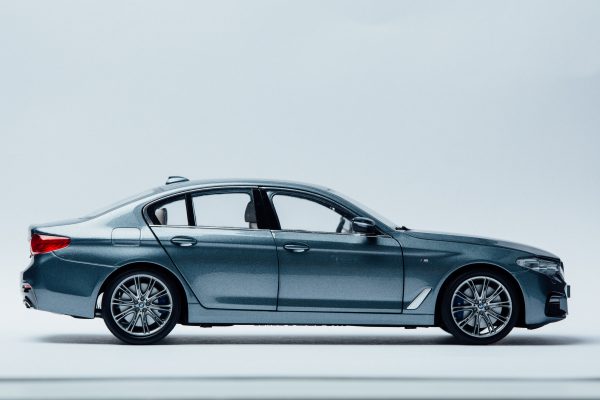 BMW de profil