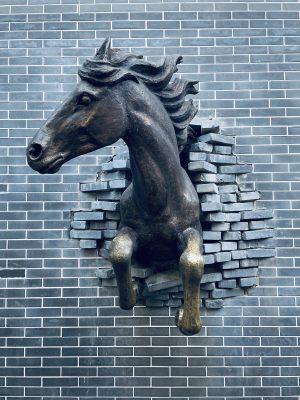 Statue en bronze d'un cheval