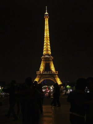Tour Eiffel allumées de nuit